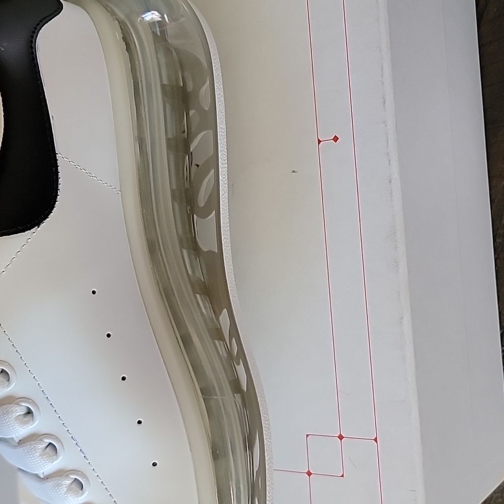 Women's Oversized Sneaker in White/black - Picture 5 of 10
